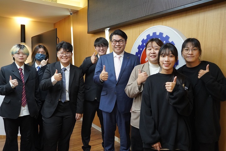 日本美唄市長率團再訪中華大學 肯定教育並深化國際交流