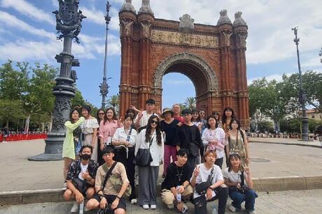 Photo 1Image