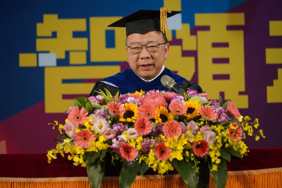 每天微笑起床，迎接光輝人生圖片